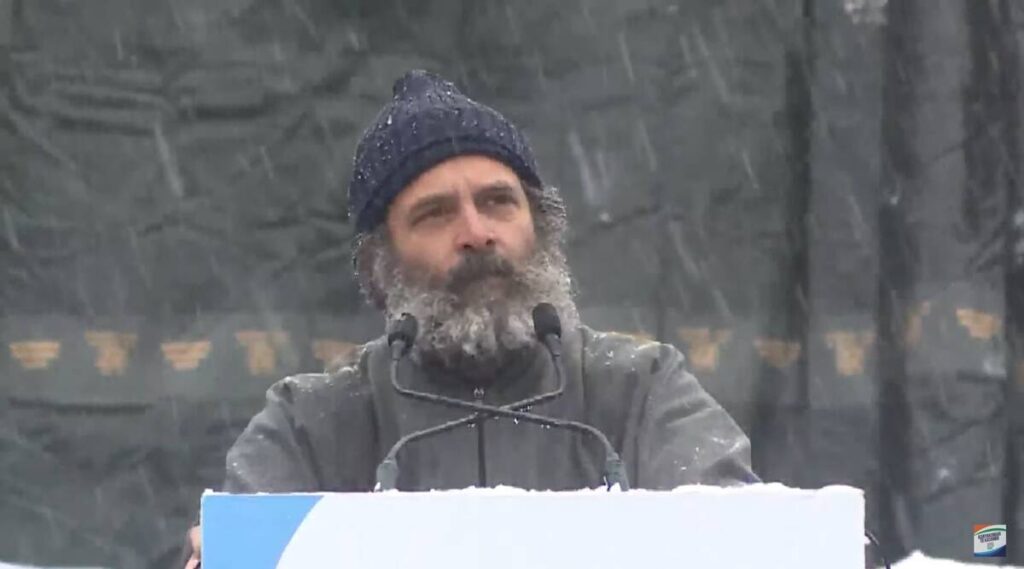 तेज बर्फबारी के बीच भारत जोड़ो यात्रा का समापन, भाई ने देश का दर्द जाना : प्रियंका