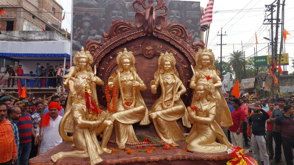 हजारीबाग की रामनवमी में महिलाएं बनीं मिसाल