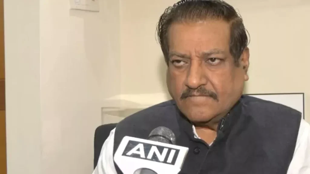 सीएम पद से हटाए जाएंगे एकनाथ शिंदे!