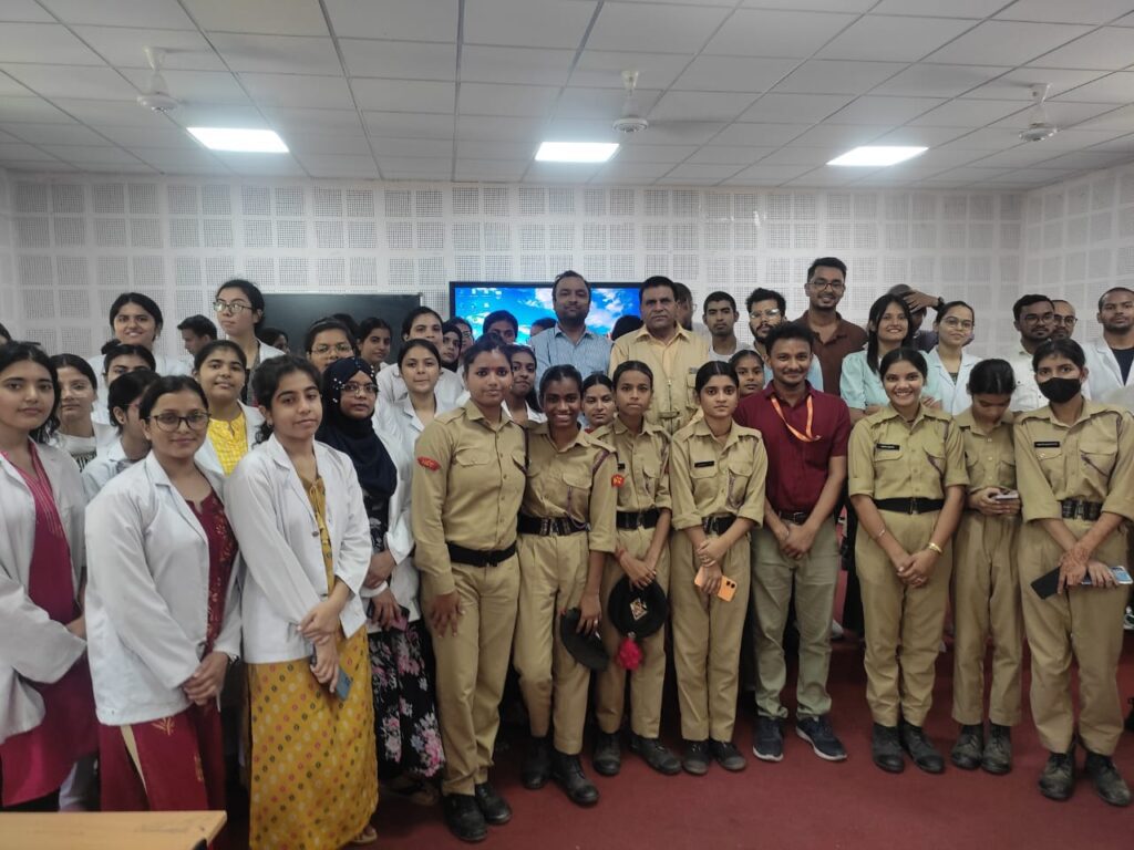 ‘अब अपने मोबाइल से बना सकते हैं आयुष्मान कार्ड’