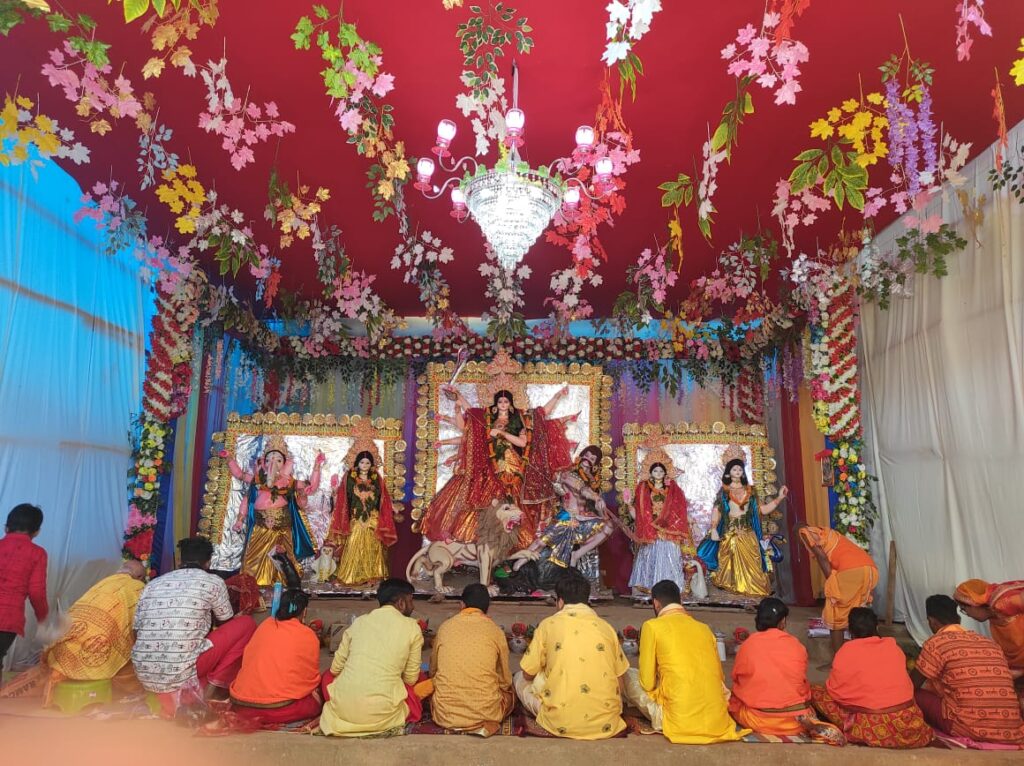 रांची में बह रही भक्ति की बयार, मां की आभा से दमक रही राजधानी