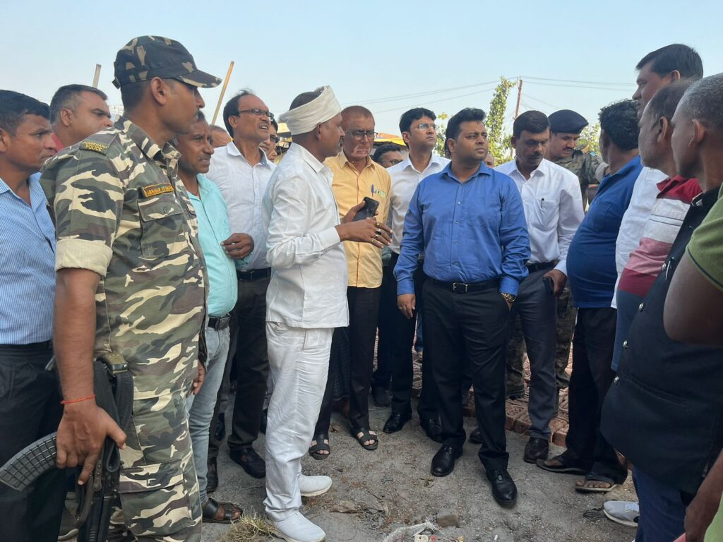 व्यापारियों के लिए जल्द बनाकर तैयार हो जाएगा गोला मार्केटिंग कॉम्प्लेक्स: डीसी