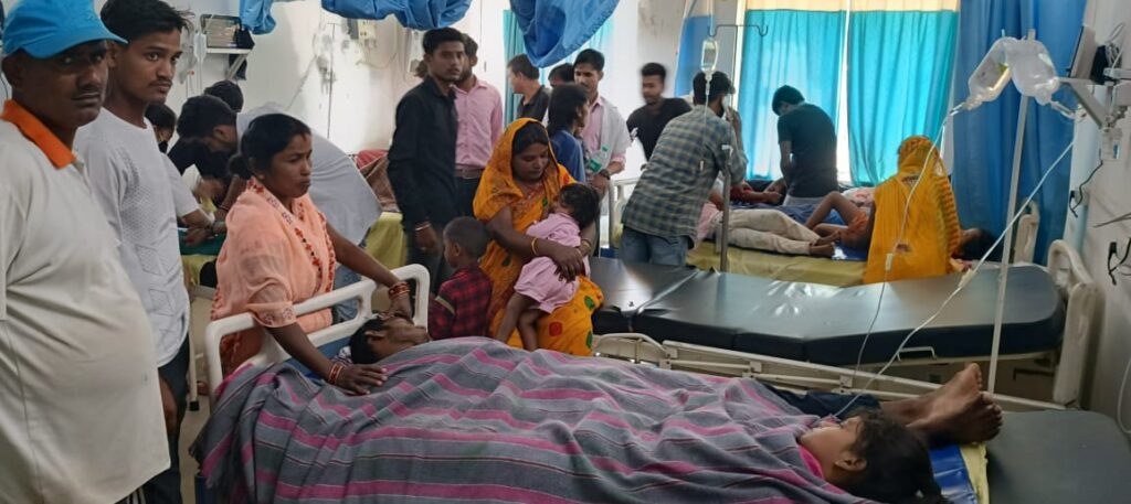 फॉलोअप: कोडरमा में फूड प्वाइजनिंग से 70 से अधिक बीमार, डीएस से हटाए गए डॉ. मनोज