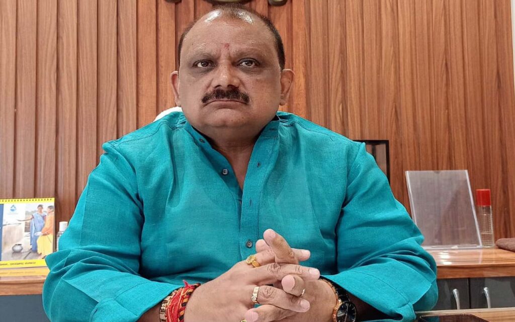 राज्य में अब नहीं होगी पेयजल की समस्या, प्रत्येक पंचायत में लगेंगे 10-10 चापाकल : मिथिलेश ठाकुर