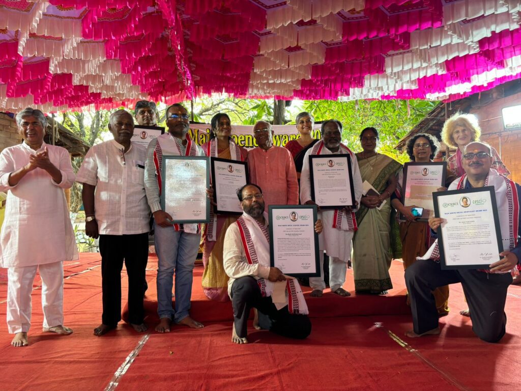 वरिष्ठ पत्रकार अमरनाथ पाठक ‘माया कोने पीस इंटरनेशनल अवार्ड’ से सम्मानित