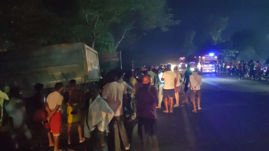 जंगली हाथियों का झुंड पहुंचा झारखंड विधानसभा