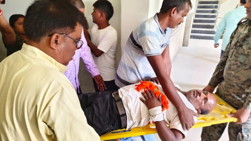 गुरुजी की छलकती जवानी : कहीं प्रेम कहानी, कहीं छेड़खानी