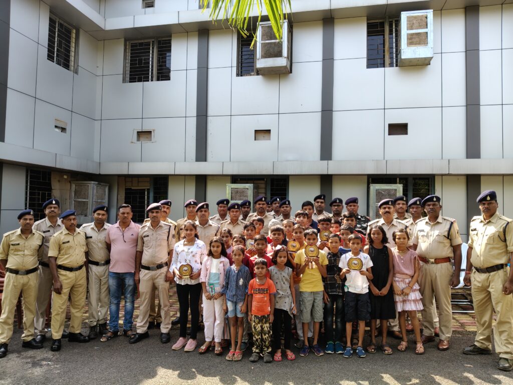 12वीं बटालियन में पुलिस स्मृति दिवस पर आयोजित 10 दिवसीय खेल कूद प्रतियोगिता का समापन