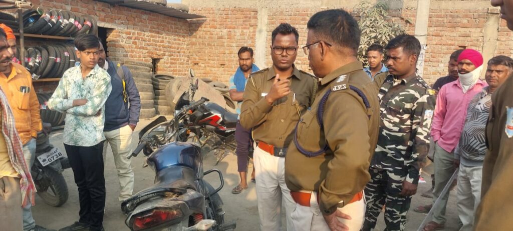 पलामू में दिनदहाड़े ताबड़तोड़ फायरिंग कर युवक की हत्या