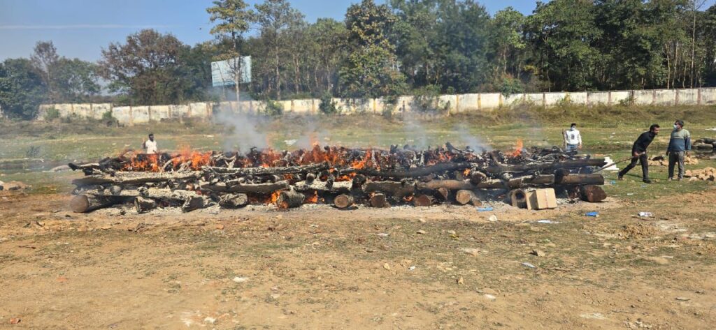 मुक्ति संस्था ने 34 लावारिश शवों का किया अंतिम संस्कार