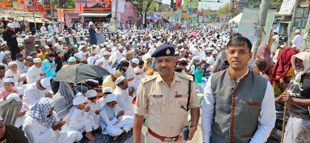 रांची में हर्षोल्लास से मनी ईद, चप्पे-चप्पे पर कड़ी सुरक्षा व्यवस्था