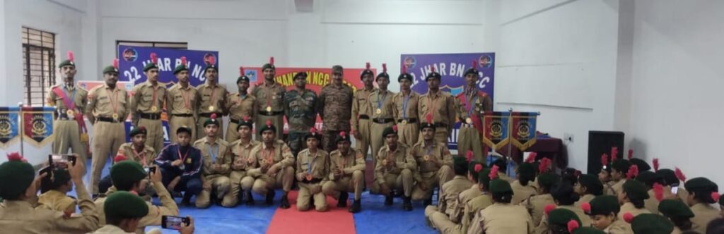 अनुशासन एवं समग्र विकास से जिम्मेदार नागरिक बने कैडेट्स : कर्नल एंटनी हेनरी सेल्वम