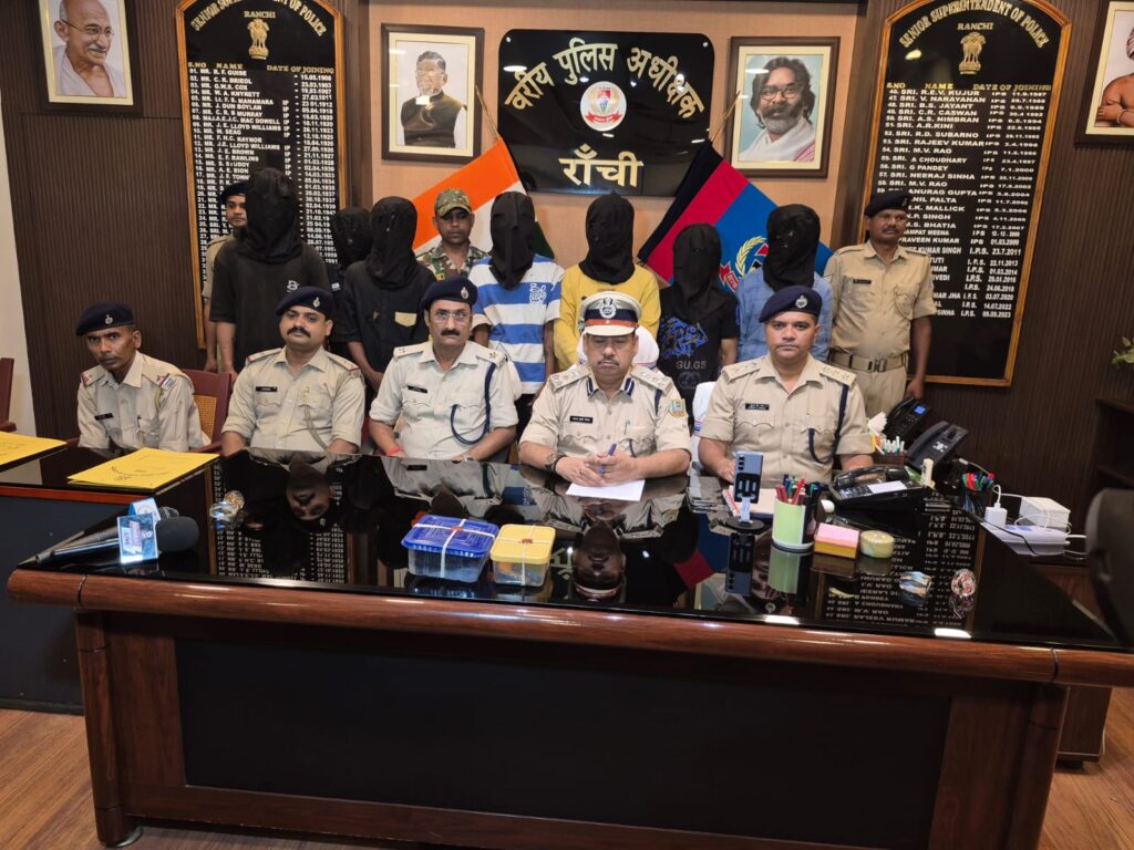 बिजली तार स्क्रैप चोर गिरोह का खुलासा, आठ पकड़ाये