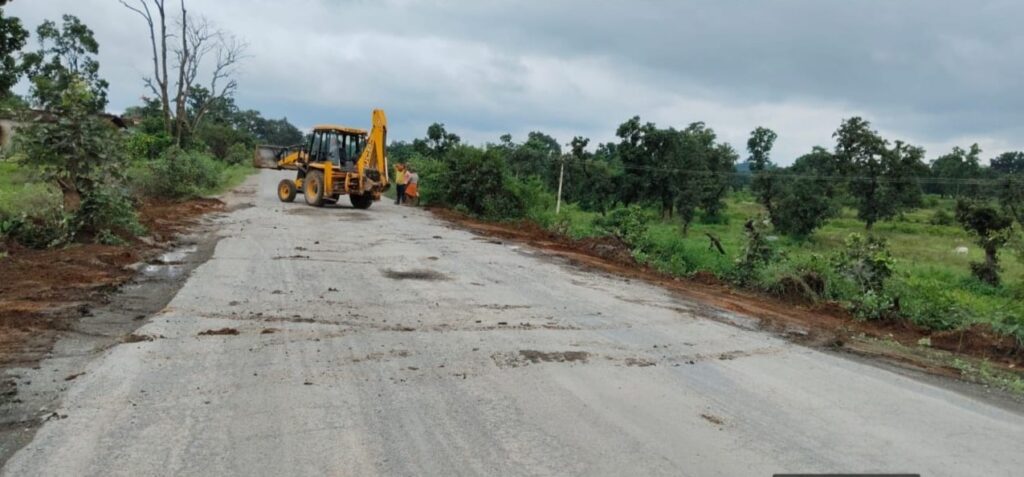 Balrampur Ramanujganj NH Repairing