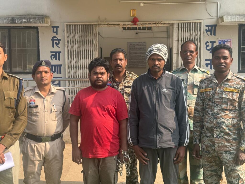 ट्रैक्टर से गांजा तस्करी का पर्दाफाश: सासाराम से दो और तस्कर गिरफ्तार, अब तक सात आरोपी सलाखों के पीछे