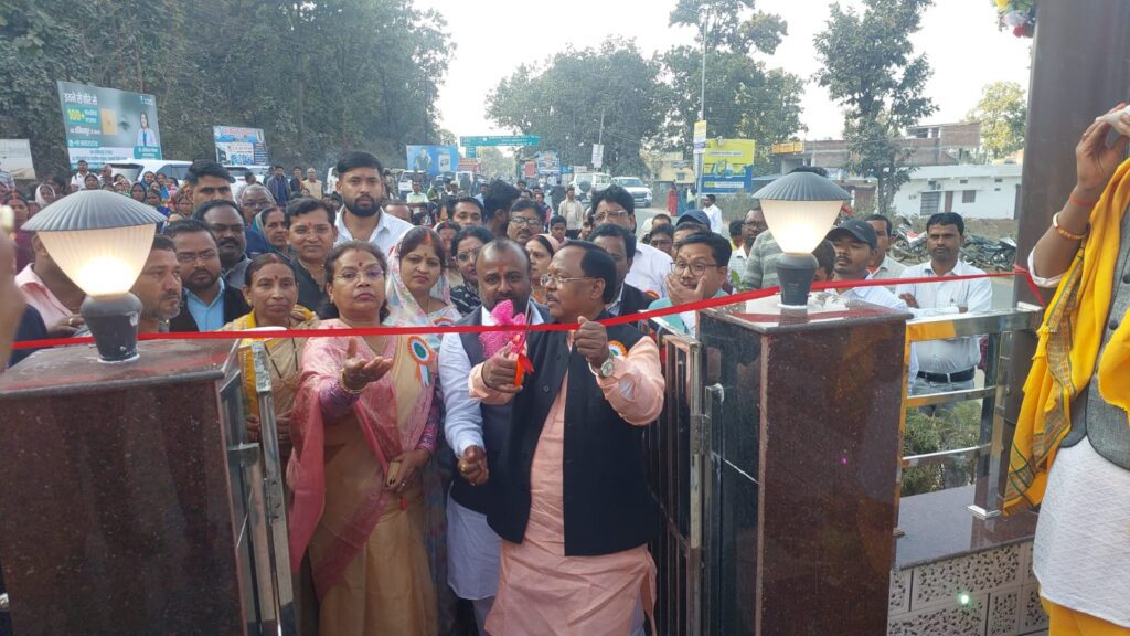 अटल परिसर का लोकार्पण: मंत्री रामविचार नेताम ने किया उद्घाटन, विकास कार्यों को लेकर दिए बड़े संकेत