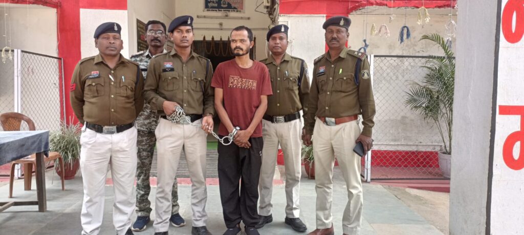 पत्नी पर संदेह, पिता पर साथ देने का शक; बेटे ने पिता को उतारा मौत के घाट