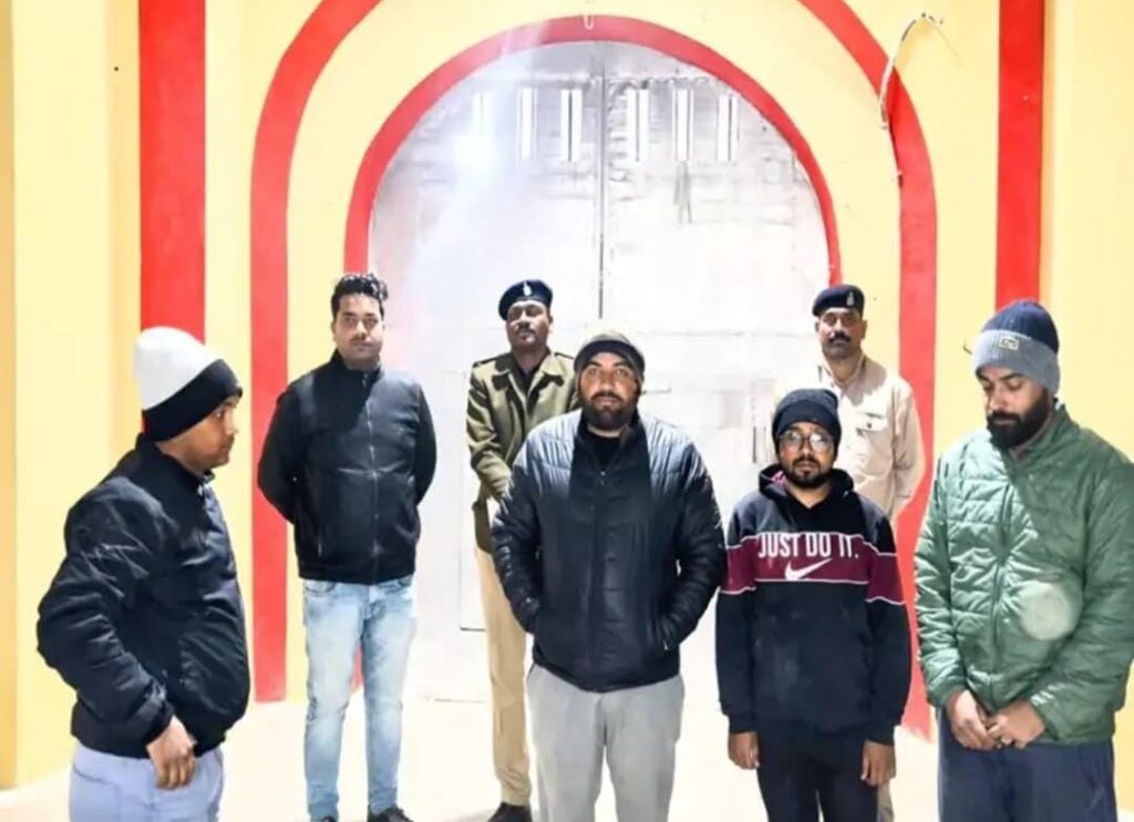 हंसपुर मौत मामला: एसडीएम करूण डहरिया निलंबित, पहले गिरफ्तारी; हत्या के आरोप में केस दर्ज, सुरक्षा कारणों से अंबिकापुर सेंट्रल जेल शिफ्ट