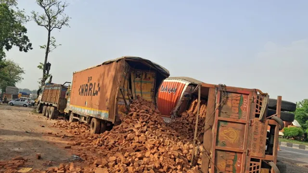 तेज रफ्तार का कहर : हजारीबाग में अनियंत्रित ट्रेलर ने मचाई तबाही, दो की मौत